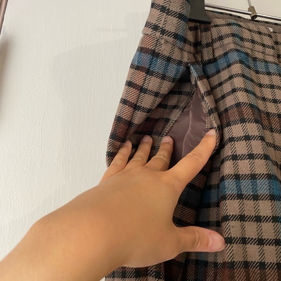 Aritzia Babaton wool blend brown tartan pants - Picture 3 of 3